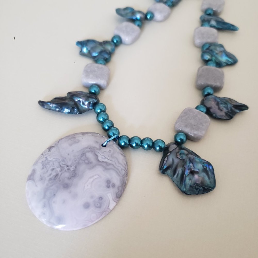 OOAK Kriaytions Statement Stone and Pearl  Bib Necklace NEW
